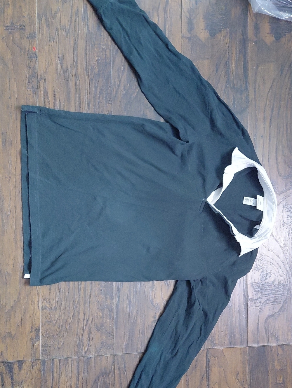 H&M Men's Dark Green Long-Sleeve Polo with White Collar